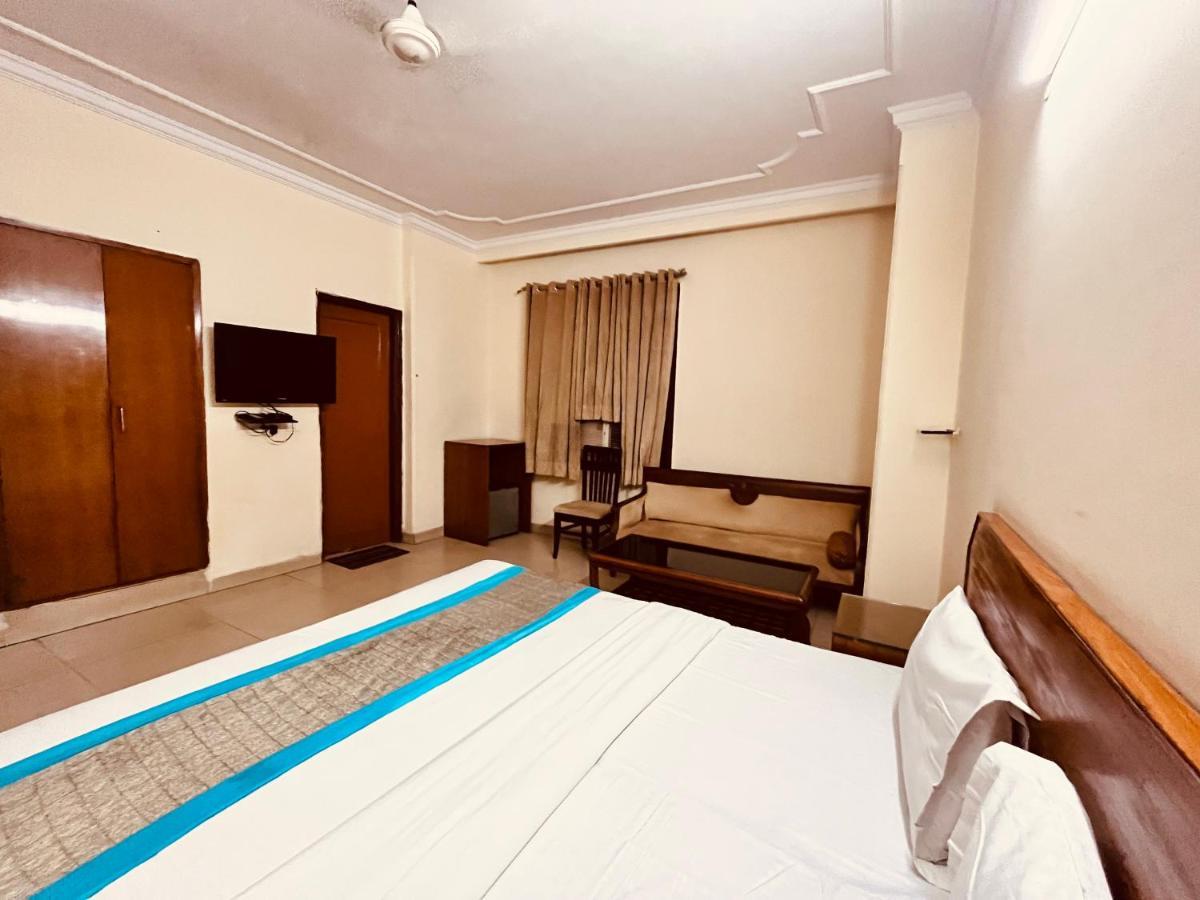 Ashoka Hotel Karol Bagh Delhi นิวเดลี ภายนอก รูปภาพ