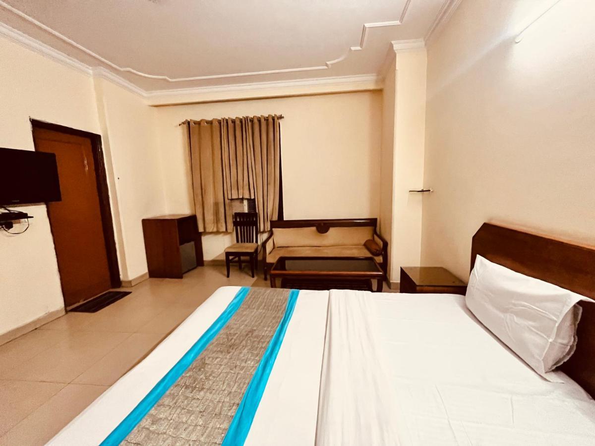 Ashoka Hotel Karol Bagh Delhi นิวเดลี ภายนอก รูปภาพ