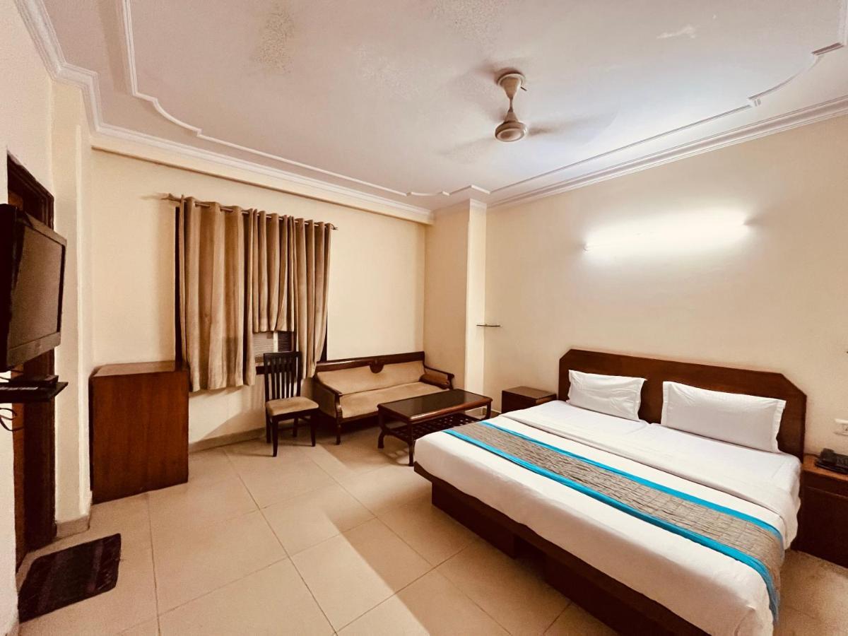 Ashoka Hotel Karol Bagh Delhi นิวเดลี ภายนอก รูปภาพ