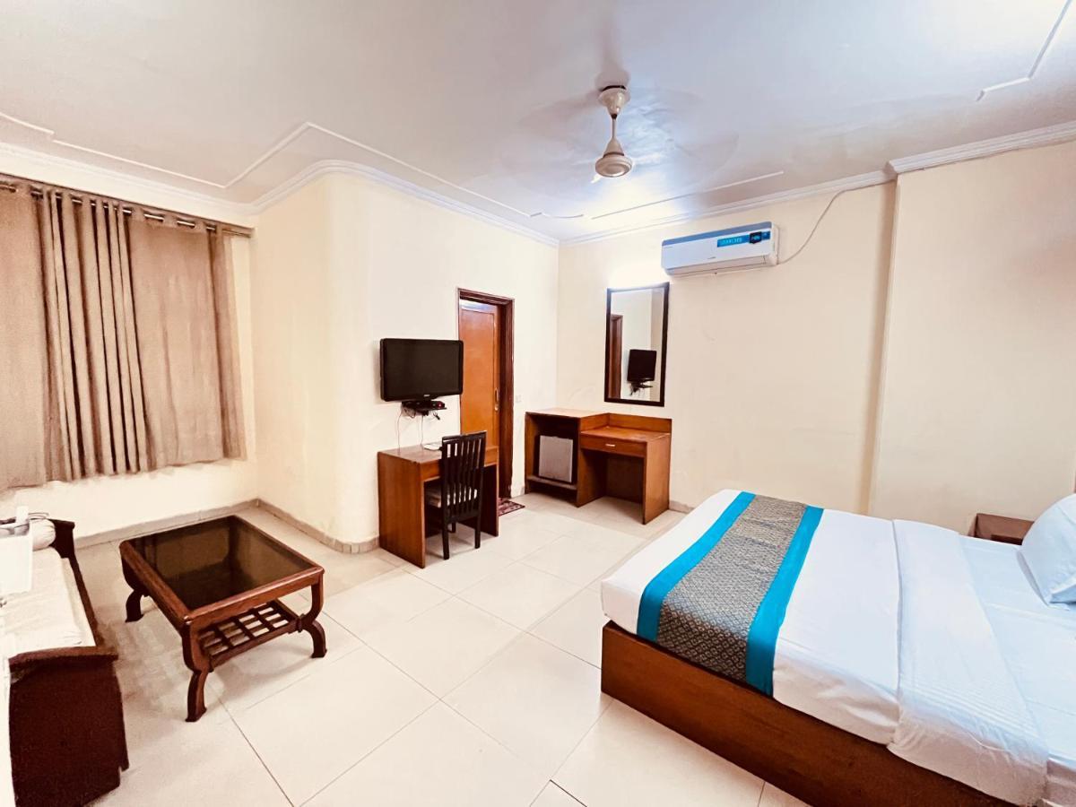 Ashoka Hotel Karol Bagh Delhi นิวเดลี ภายนอก รูปภาพ