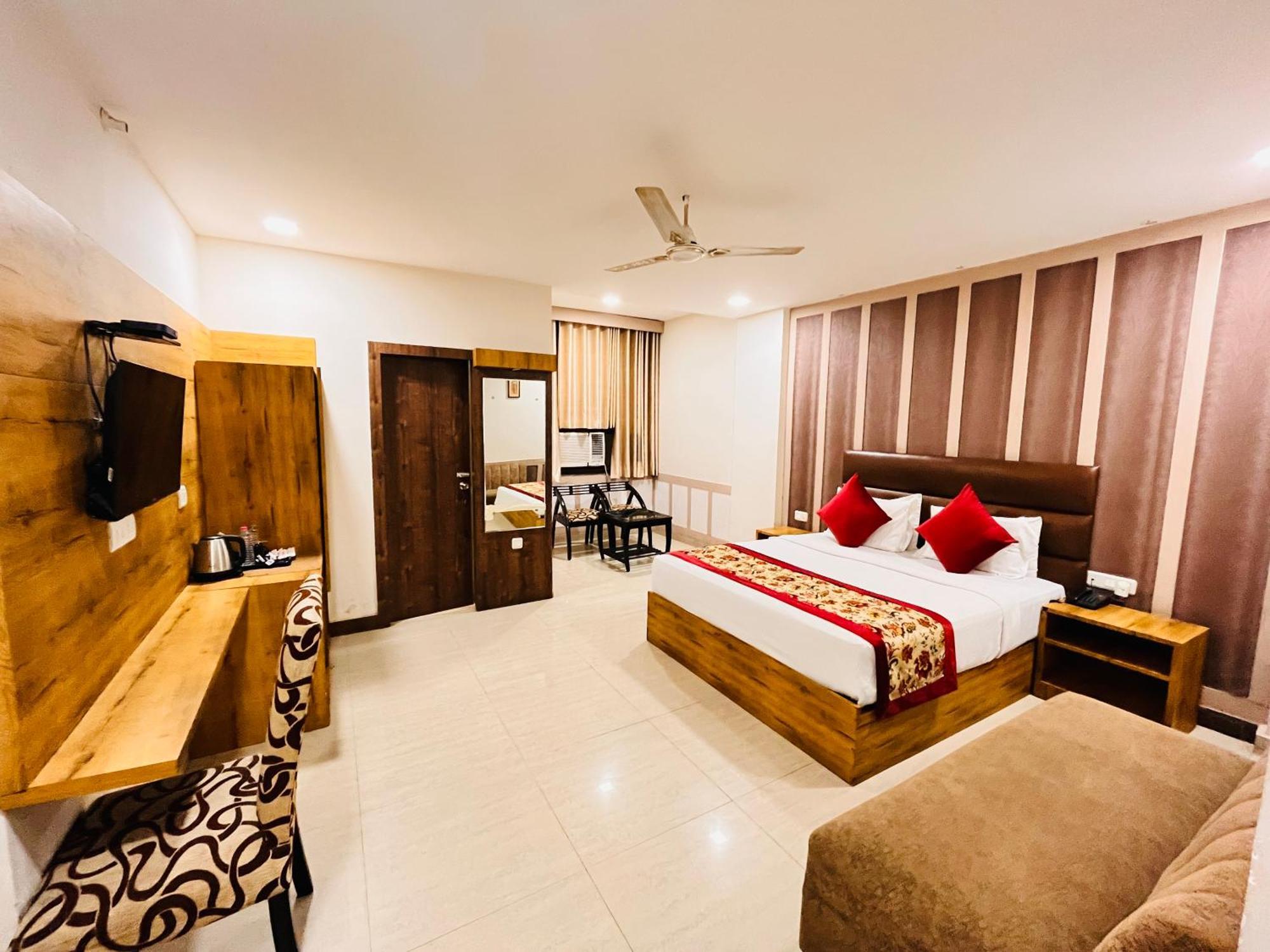 Ashoka Hotel Karol Bagh Delhi นิวเดลี ภายนอก รูปภาพ