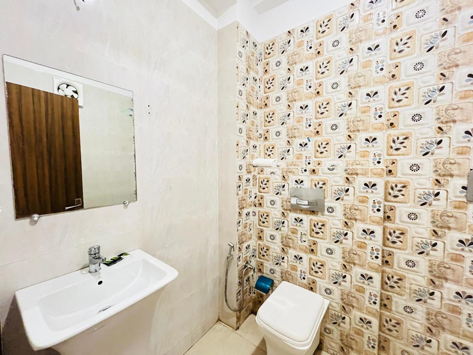 Ashoka Hotel Karol Bagh Delhi นิวเดลี ภายนอก รูปภาพ